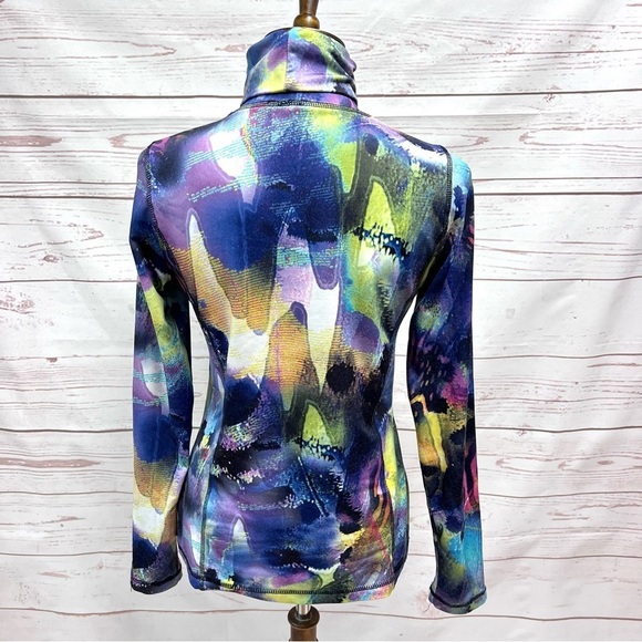 Sno Skins Printed Dreamcatcher Activewear Turtleneck Top - Picture 4 of 7